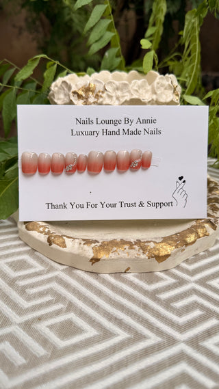 Nude ombre with stones Art